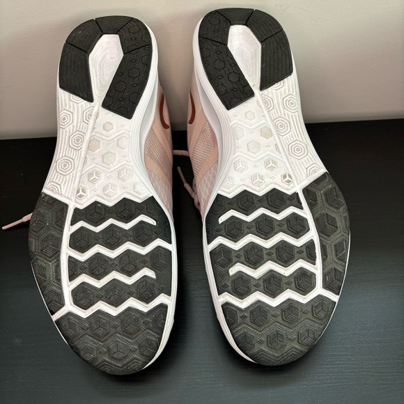 Nike City Trainers Women's Pink Athletic Shoes - Picture 10 of 10